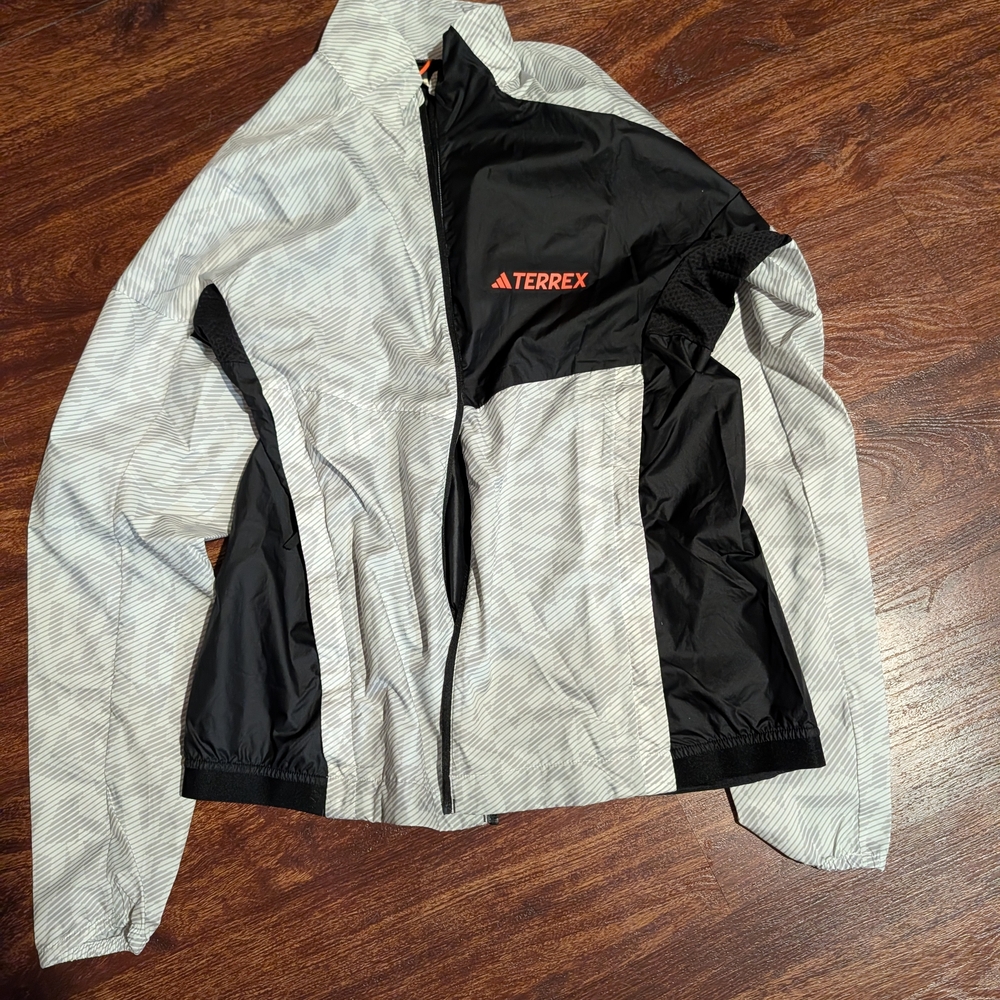 adidas - Women's Terrex Trail Running Windbreaker Jacket